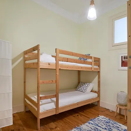 Renovated Spacious Baixa Apartment, By Timecooler Apartman