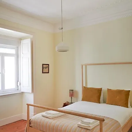 Renovated Spacious Baixa Apartment, By Timecooler Apartman
