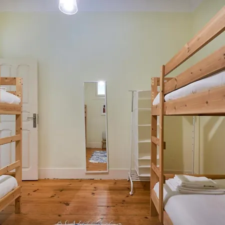 Renovated Spacious Baixa Apartment, By Timecooler Apartman *