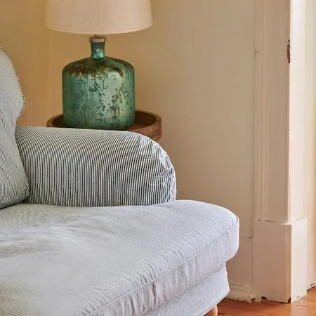 Renovated Spacious Baixa Apartment, By Timecooler Apartman Lisboa