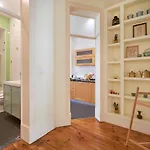 Renovated Spacious Baixa Apartment, By Timecooler *