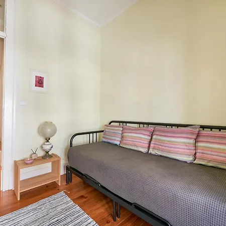 Renovated Spacious Baixa Apartment, By Timecooler * Lizbona