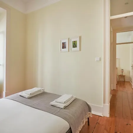 Renovated Spacious Baixa Apartment, By Timecooler * Lizbona